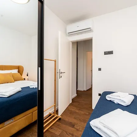 2-bedroom Marko With Sea View And 2 Free Parkings Apartament Zadar