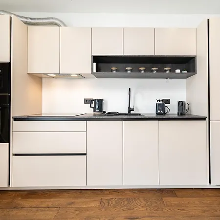 2-bedroom Marko With Sea View And 2 Free Parkings