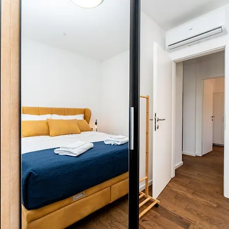 2-bedroom Marko With Sea View And 2 Free Parkings Apartament Zadar
