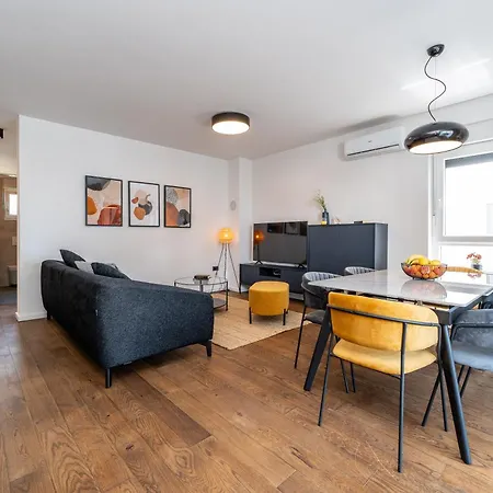 2-bedroom Marko With Sea View And 2 Free Parkings *