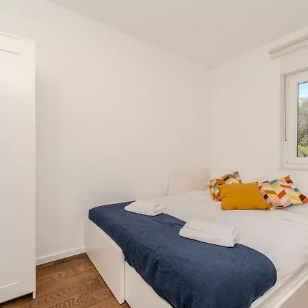 2-bedroom Marko With Sea View And 2 Free Parkings Apartament