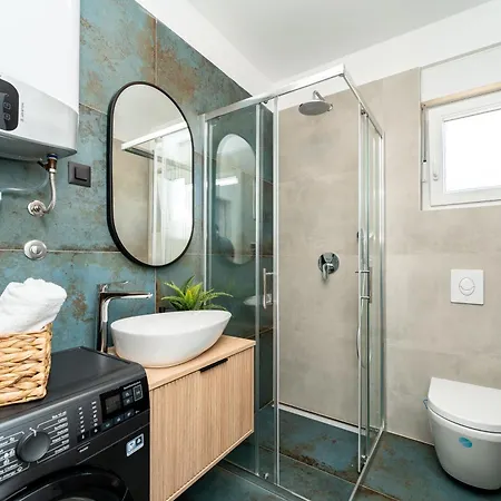 2-bedroom Marko With Sea View And 2 Free Parkings Apartament