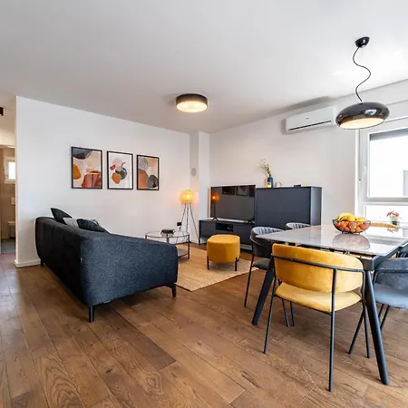 2-bedroom Marko With Sea View And 2 Free Parkings Apartament