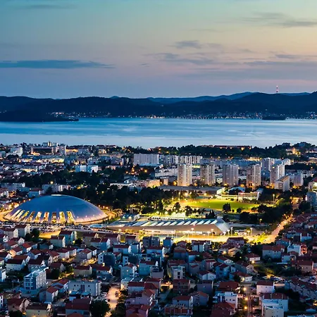 2-bedroom Marko With Sea View And 2 Free Parkings *