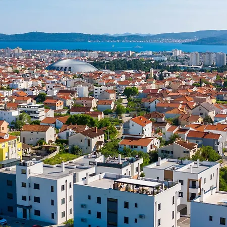 2-bedroom Marko With Sea View And 2 Free Parkings Zadar